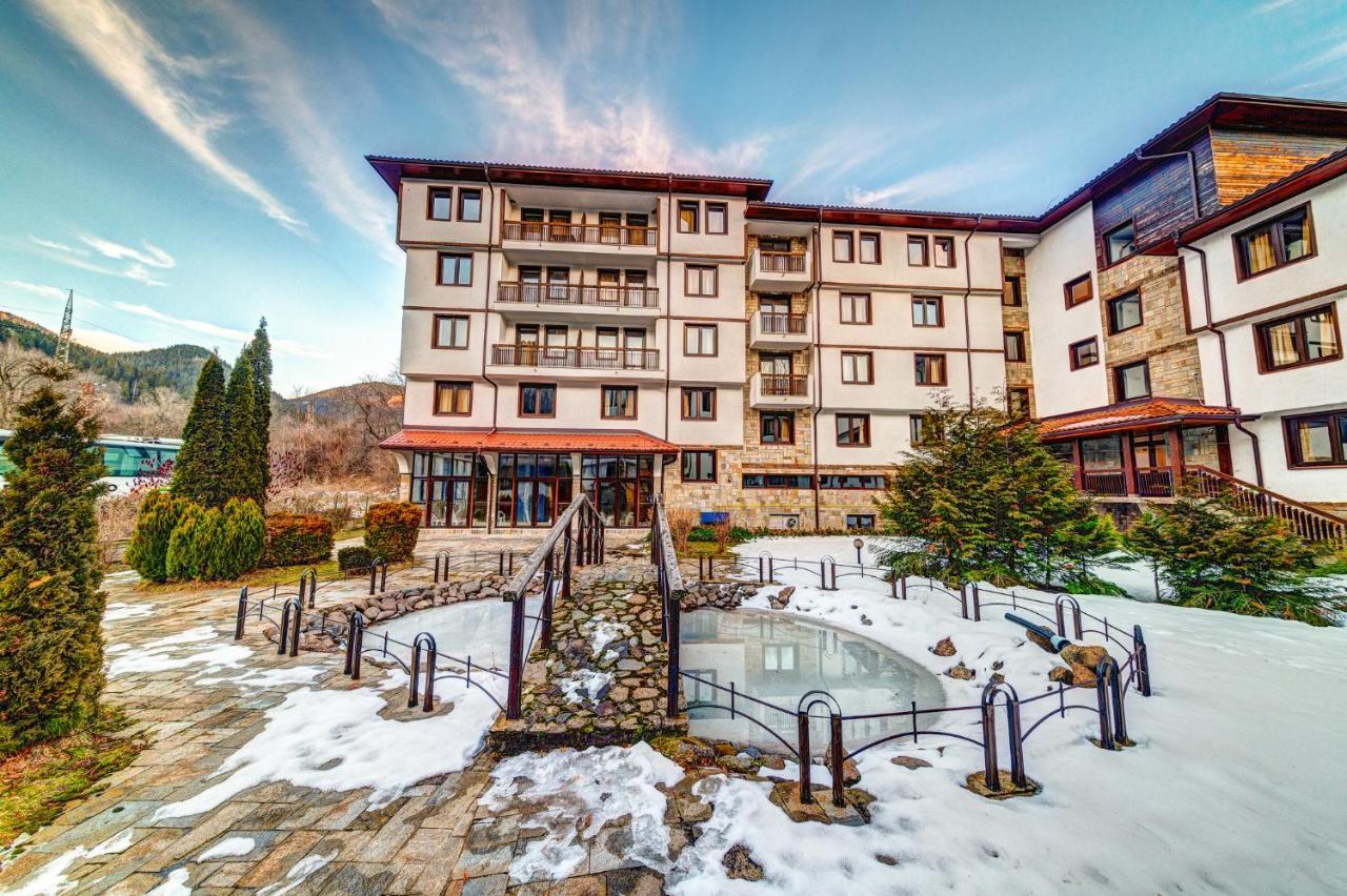 Aparthotel Silver Hills Free Parking สโมลยัน ภายนอก รูปภาพ