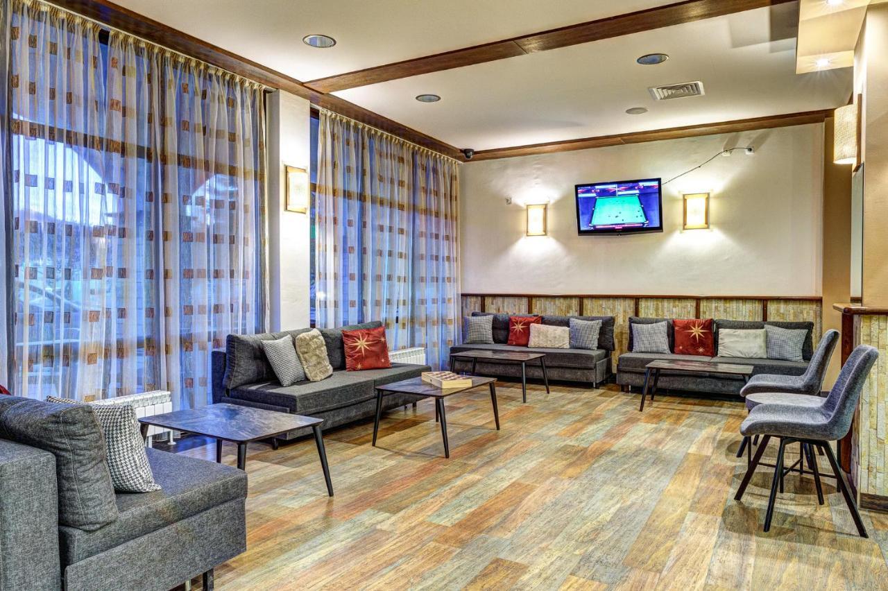 Aparthotel Silver Hills Free Parking สโมลยัน ภายนอก รูปภาพ